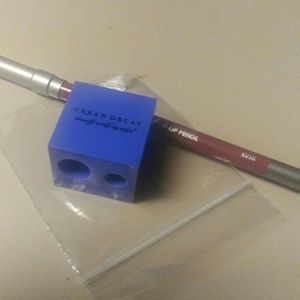 New Urban Decay Lip liner Pencil & Sharpener